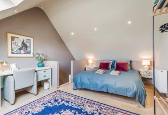 Huyze Clementine has Balcony rooms