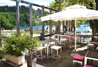 Penzion Zaka has Balcony rooms