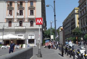 Relax in Centro has Balcony rooms