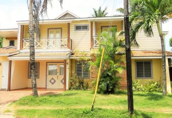 Villa Florie Condo - Economic Accommodations allows 18 year olds to book a room