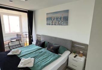 Ferien-Whg Seeadler direkt am Meer, mit Meerblick allows 18 year olds to book a room