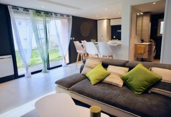 La casa Irignoise has Balcony rooms