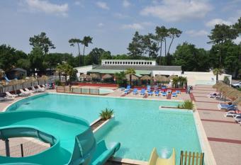 Camping Le California allows 18 year olds to book a room