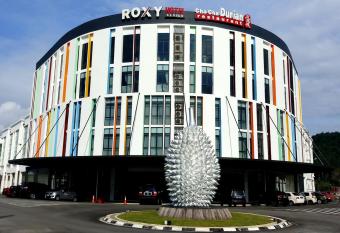 Roxy Hotel Serian allows 18 year olds to book a room