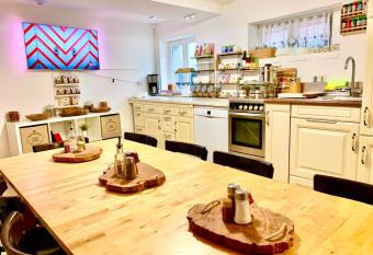 New Hostel Berlin Mitte FREE SNACK hot tea and coffee allows 18 year olds to book a room