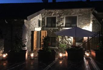 Relais San Filippo in Sogaglia allows 18 year olds to book a room