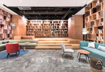 Atour Hotel (Xi an High-tech Semiconductor Industrial Park) allows 18 year olds to book a room