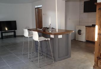 Large basement house allows 18 year olds to book a room