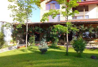 Todorovi Guest House allows 18 year olds to book a room