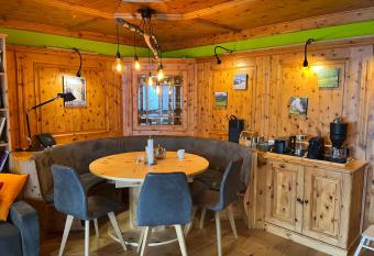 Apartment Zirbe Bad Gastein has Balcony rooms