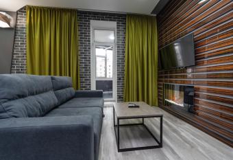 Luxury Apartments Arena Guliver has rooms with a private hot tub