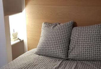 maison xemartea has Balcony rooms