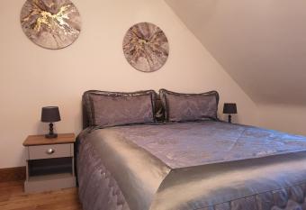 Attic Floor Apartment, City Centre allows 18 year olds to book a room