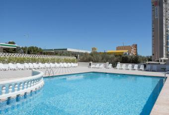 Pierre & Vacances Benidorm Levante has Balcony rooms