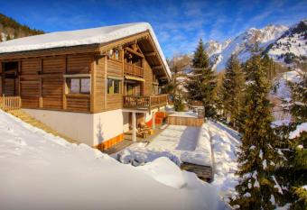 Chalet Fernuy - OVO Network has Balcony rooms