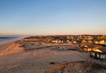 Sanctuary Beach Resort has Balcony rooms