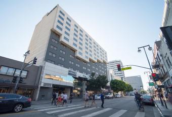 Miyako Hotel Los Angeles allows 18 year olds to book a room