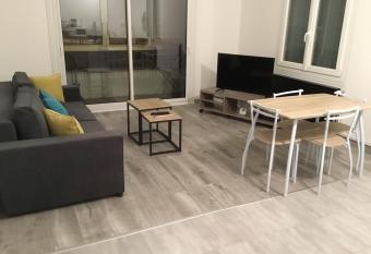 Appart du centre t3 has Balcony rooms