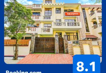 FabExpress Royal Ashray allows 18 year olds to book a room