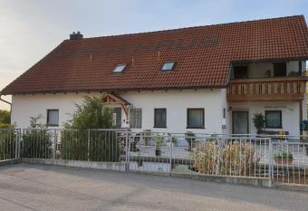 Mainstern Hotel has Balcony rooms