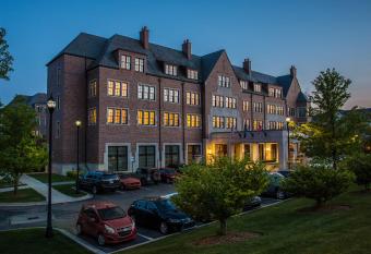 Royal Park Hotel has Balcony rooms