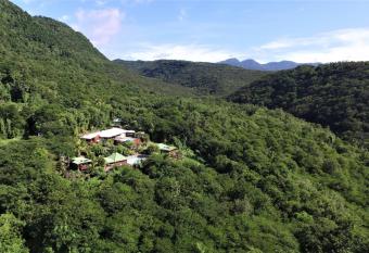 Habitation Colas allows 18 year olds to book a room