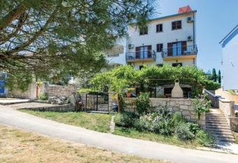 Adria Vrsar has Balcony rooms