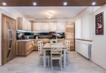 Apartment Trayana has Balcony rooms