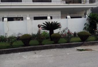 New city lodges guesthouse allows 18 year olds to book a room