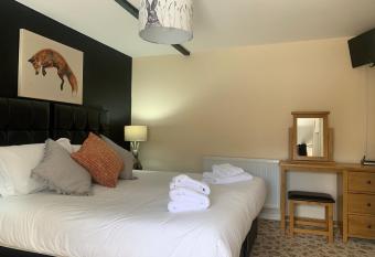 New Inn - Dorchester allows 18 year olds to book a room