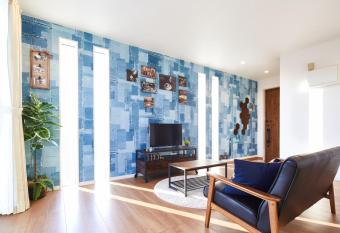 E-horizon Resort                             A allows 18 year olds to book a room