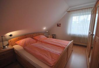 Ferienwohnung H  rnmoor, 35586 has Balcony rooms