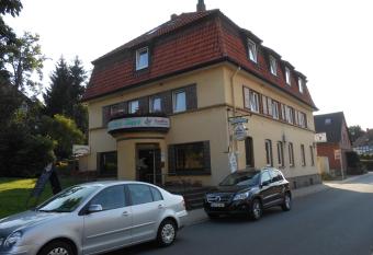 Zum Gr  nen J  ger has Balcony rooms