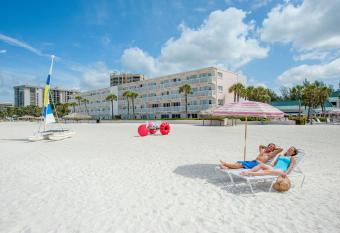 Sandcastle Resort at Lido Beach has Balcony rooms