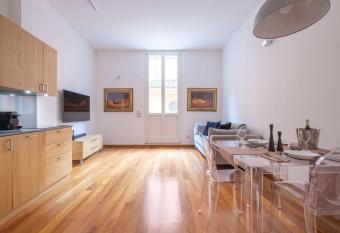 D Azeglio & Galluzzi Suites allows 18 year olds to book a room