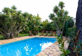 Secret Garden Guesthouse has Balcony rooms