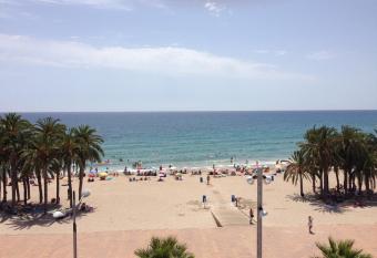 Apartamento en primera linea de playa de Villajoyosa has Balcony rooms