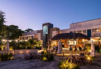 Hotel Waye has Balcony rooms