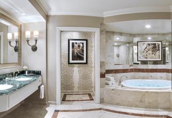 The Venetian Resort Las Vegas has rooms with a private hot tub