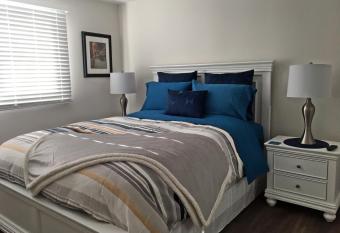 Hammer Haus II allows 18 year olds to book a room