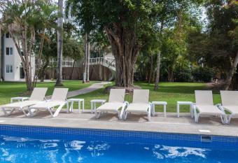 Hotel Ysuri San Pancho allows 18 year olds to book a room