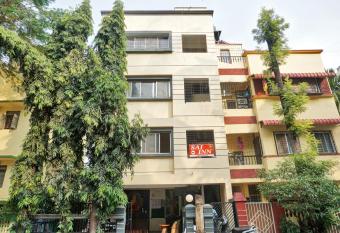 Flagship 67448 Sai Inn allows 18 year olds to book a room