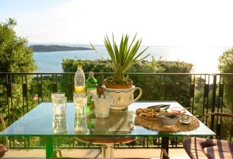 Panorami sul Trasimeno has Balcony rooms