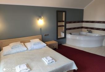 DWOREK PESZK  W has Balcony rooms