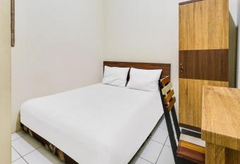 SPOT ON 2451 Camel Residence allows 18 year olds to book a room