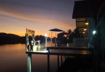 Khum Thong Resort has Balcony rooms