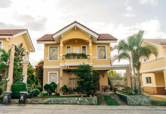 Perfect staycation for families, friends, business travelers and tourist has Balcony rooms