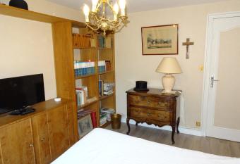 appart meubl   fontanille has Balcony rooms