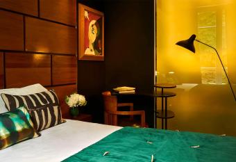 Beausejour Ranelagh has Balcony rooms