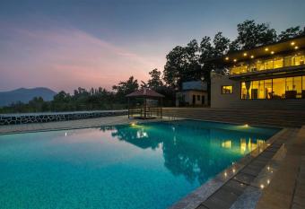 StayVista at Lakeshore Zen allows 18 year olds to book a room